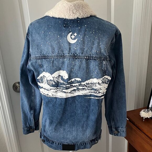 The Tubbo Moment by the sea  Sherpa Collar Back Graphics Sun  Moon Waves  VTG - Picture 6 of 14